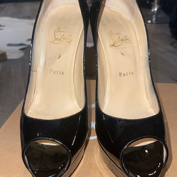 Louboutin heels - Picture 10 of 10